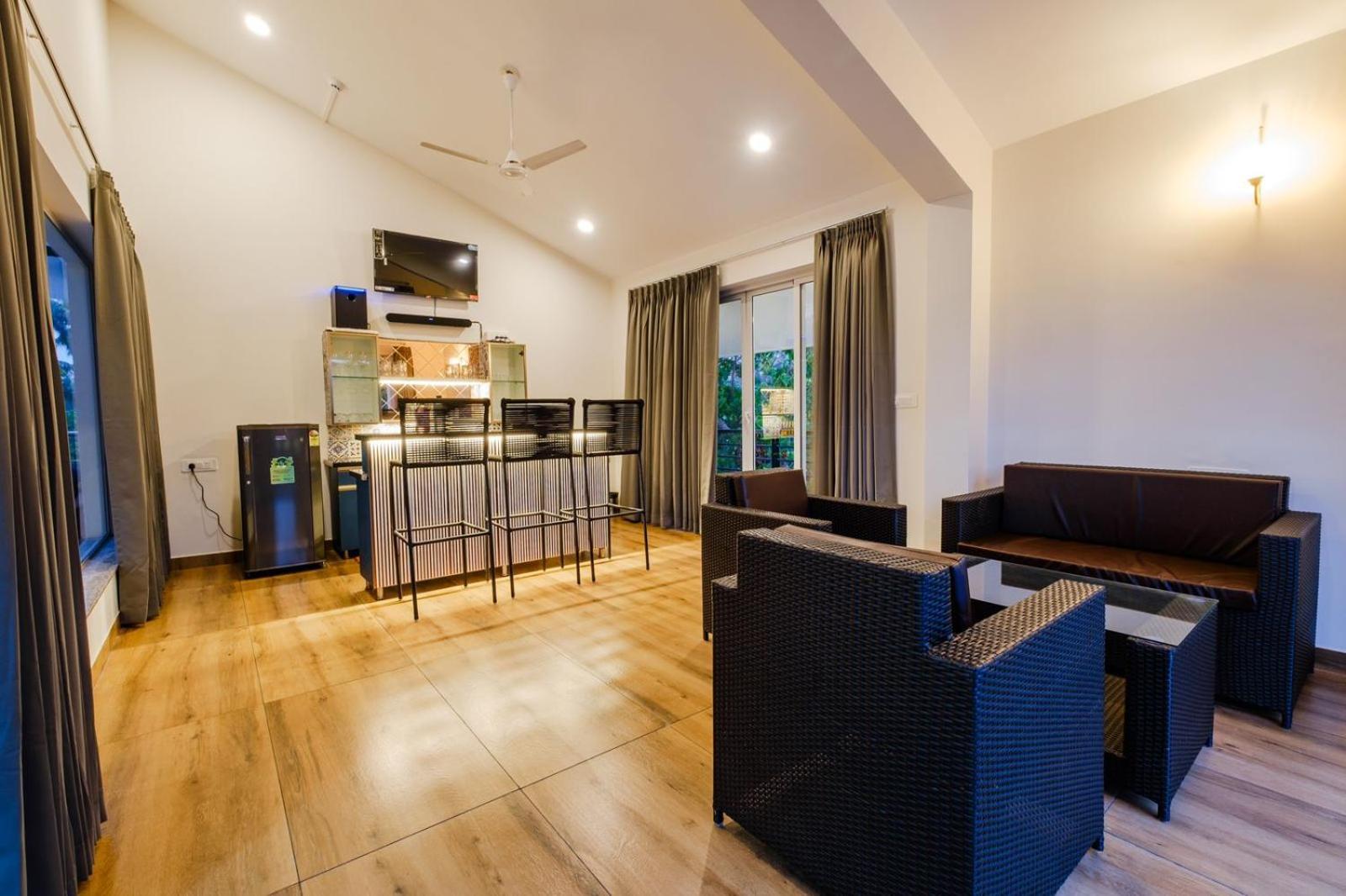 Eden Villas By Incred Stays 4 Bhk Pvt Pool Villa, Calangute, North Goa Candolim Bagian luar foto