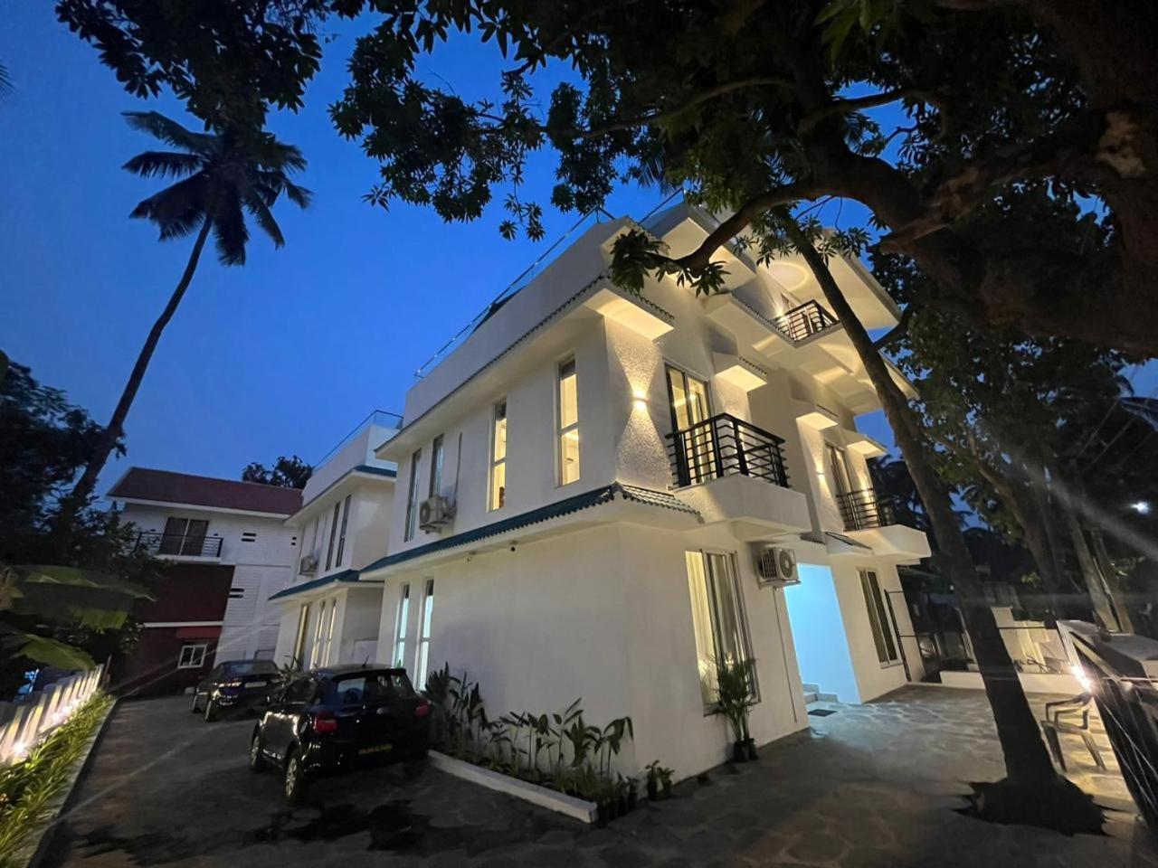 Eden Villas By Incred Stays 4 Bhk Pvt Pool Villa, Calangute, North Goa Candolim Bagian luar foto