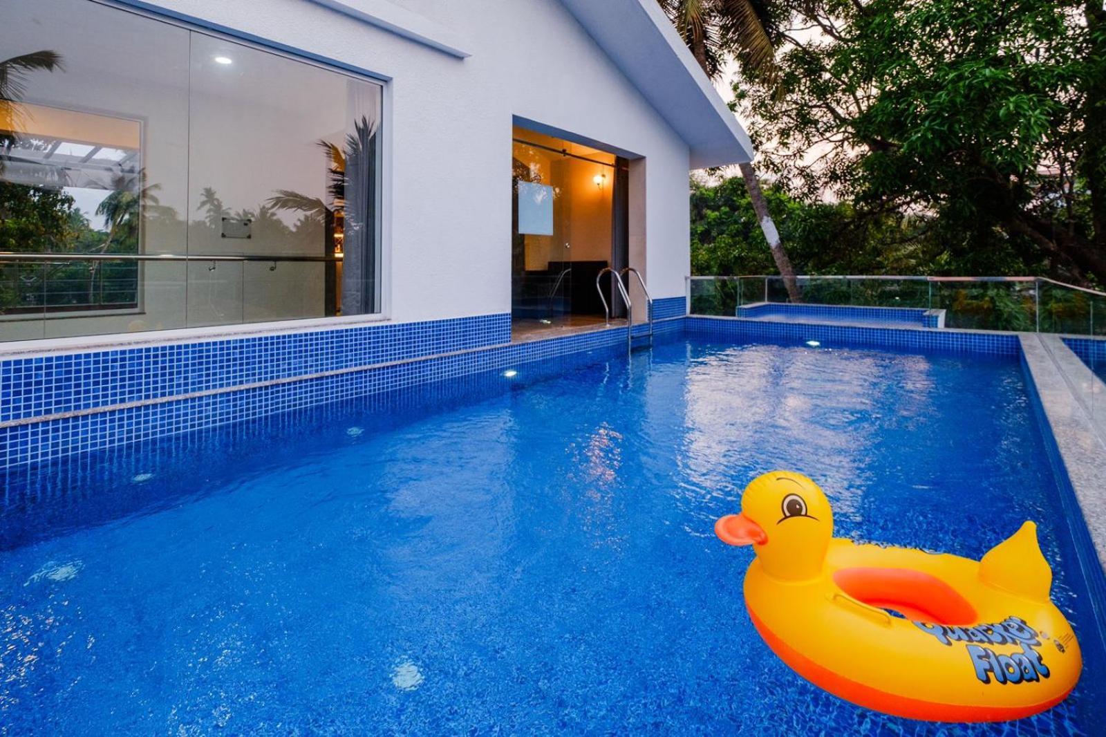Eden Villas By Incred Stays 4 Bhk Pvt Pool Villa, Calangute, North Goa Candolim Bagian luar foto